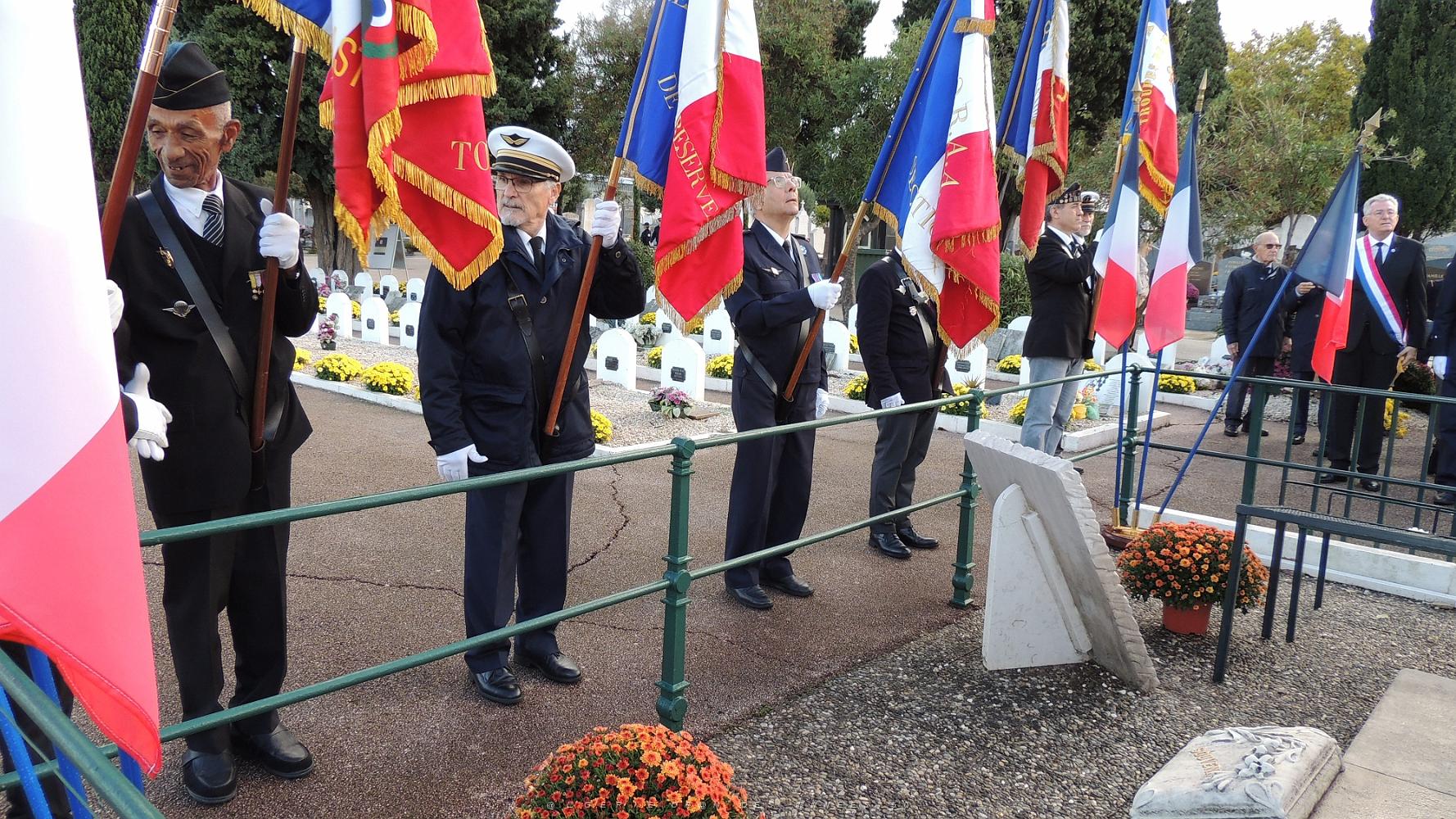 2022 11 01 TOULON HOMMAGE AUX MORTS POUR LA FRANCE CIVILS ET MILITAIRES (5).jpg